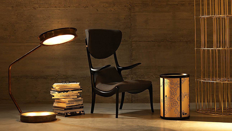 Thương hiệu nội thất Ý Ceccotti Collezioni có 97 showroom trên thế giới, trong đó, 2 showroom tại Việt Nam thuộc Trung tâm Nội thất Bellavita Luxury của tập đoàn AKA Furniture Group.